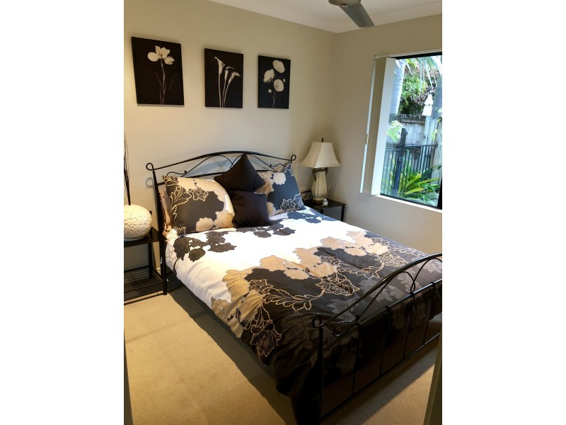 1 Helix Close, Clifton Beach QLD 4879