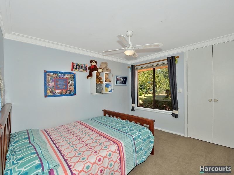 9 nutbush ave, Falcon WA 6210