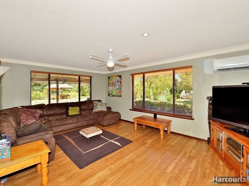 9 nutbush ave, Falcon WA 6210