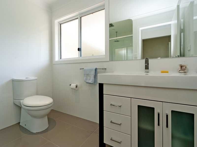 34 Ashford Road, Helensvale QLD 4212