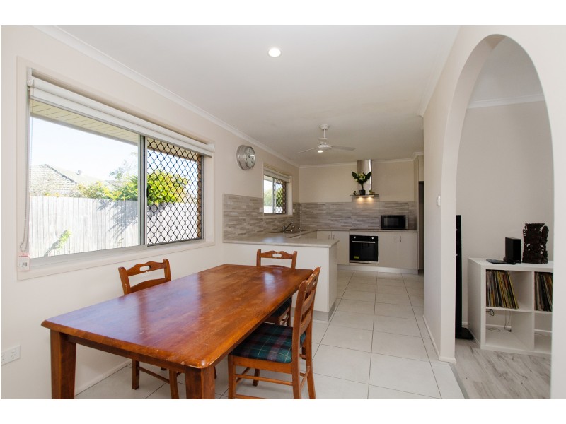 3 Harrow Close, Telina QLD 4680