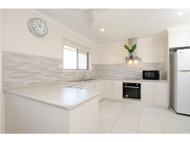 3 Harrow Close, Telina QLD 4680