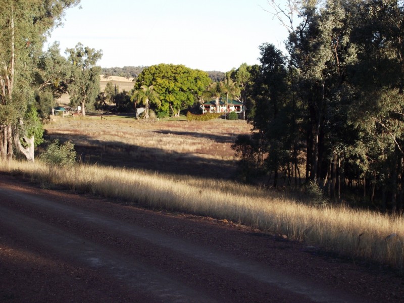 368 Glovers Tea Tree Creek Road, Silver Spur QLD 4385