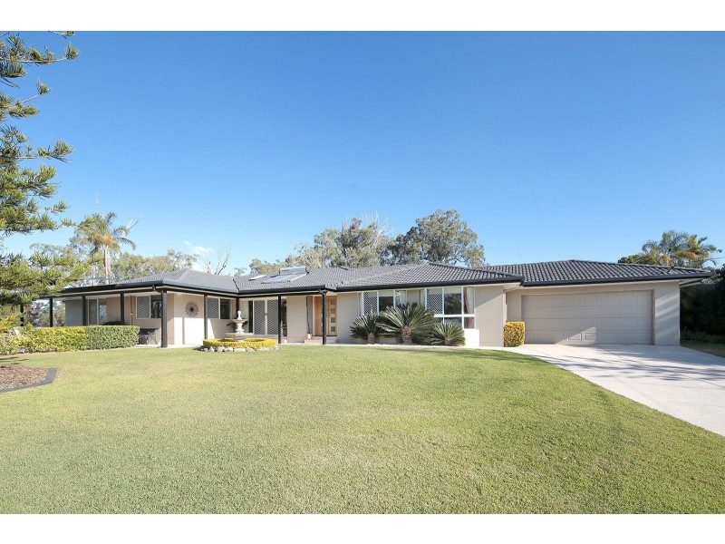 11 Peony Way, Gaven QLD 4211