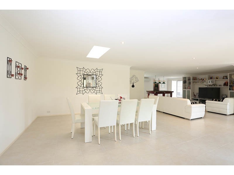 11 Peony Way, Gaven QLD 4211