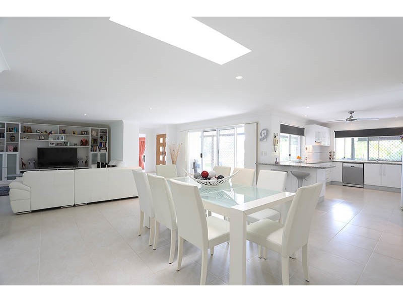 11 Peony Way, Gaven QLD 4211