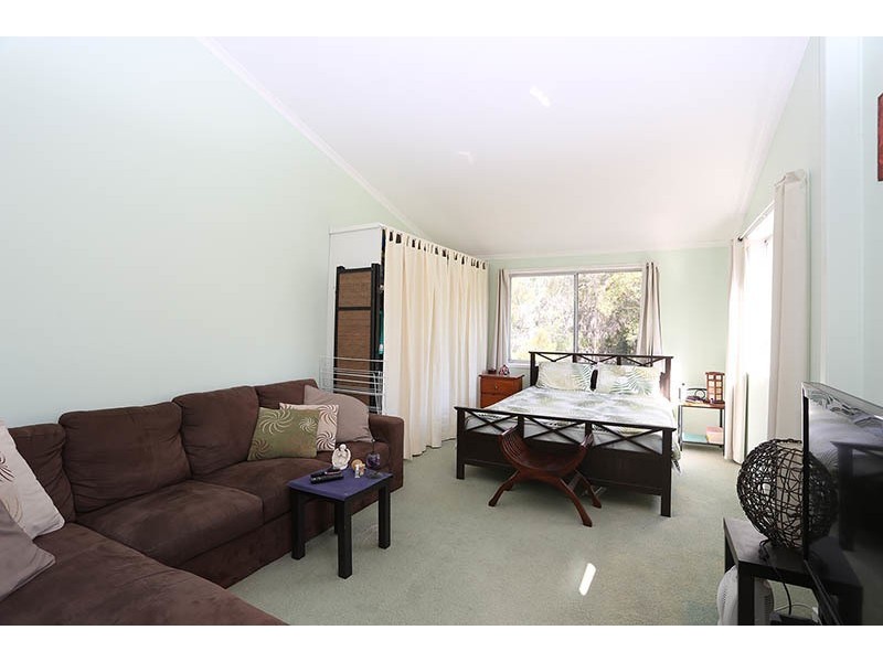 11 Peony Way, Gaven QLD 4211