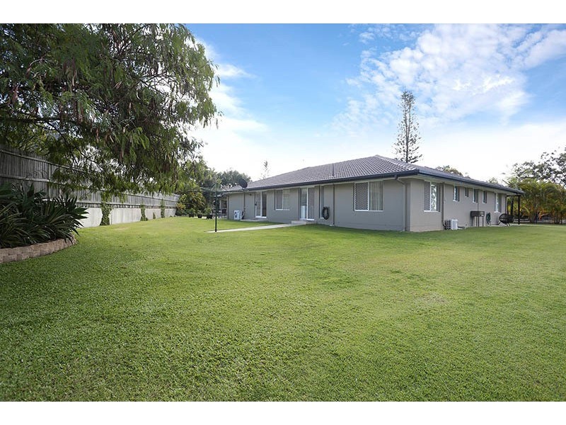 11 Peony Way, Gaven QLD 4211