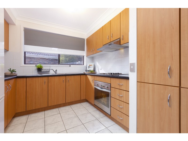15 Fraser Crescent, Albion Park NSW 2527