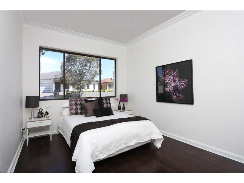 18 Bennett Street, Kingsgrove NSW 2208