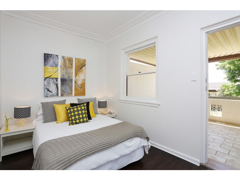 18 Bennett Street, Kingsgrove NSW 2208