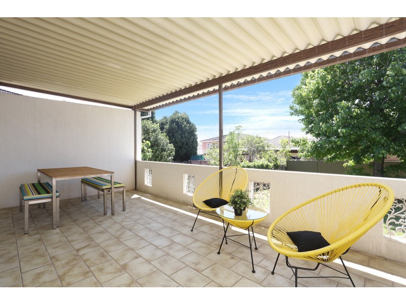 18 Bennett Street, Kingsgrove NSW 2208