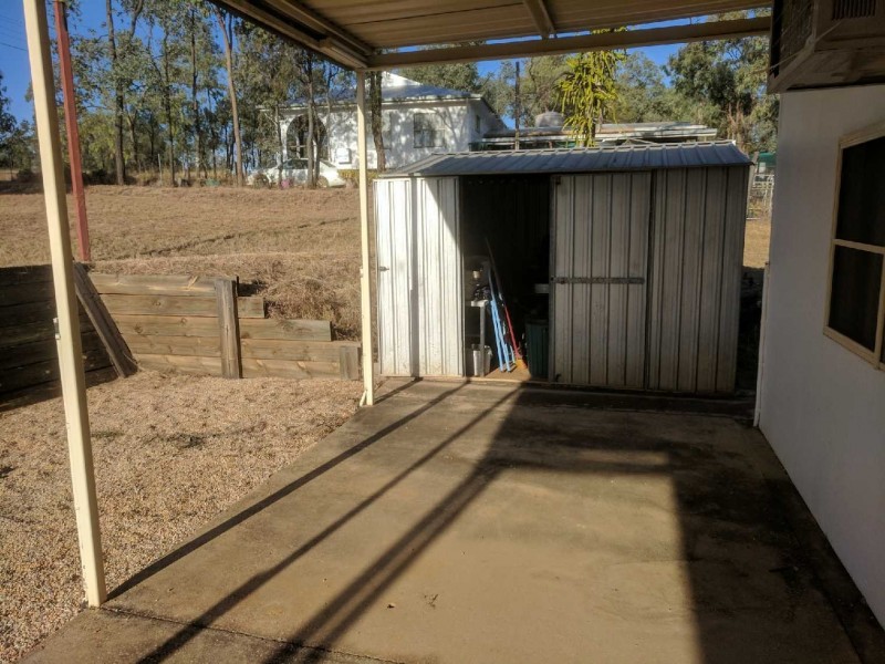 18 Robinsons Road, The Gemfields QLD 4702