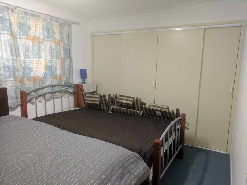 18 Robinsons Road, The Gemfields QLD 4702