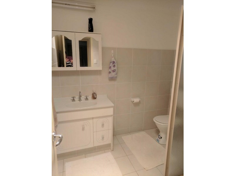 18 Robinsons Road, The Gemfields QLD 4702