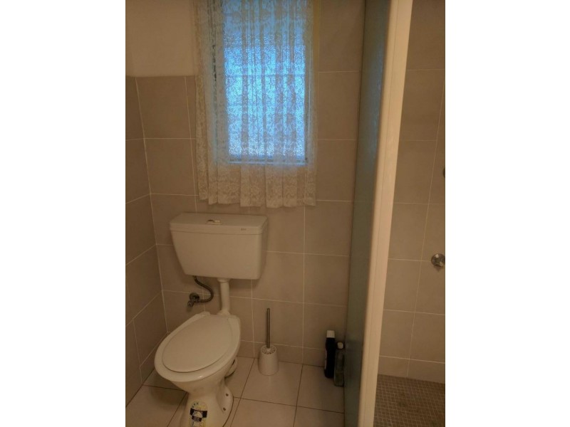 18 Robinsons Road, The Gemfields QLD 4702