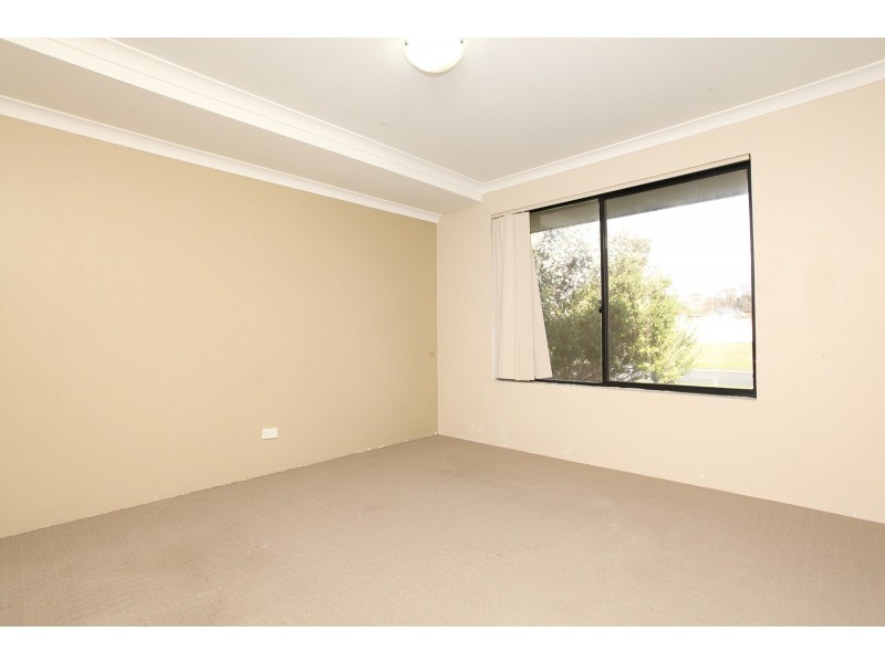 18 Colville Street, Waikiki WA 6169