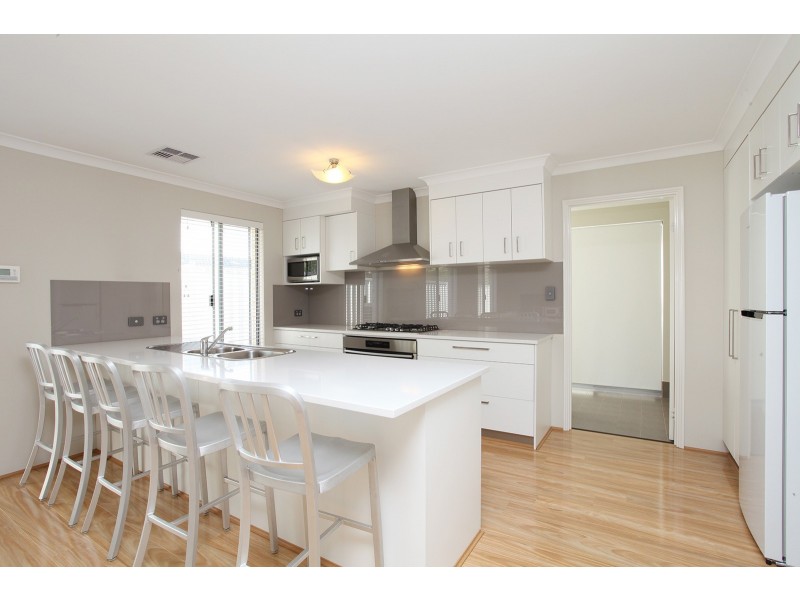 20A Murray Drive, High Wycombe WA 6057