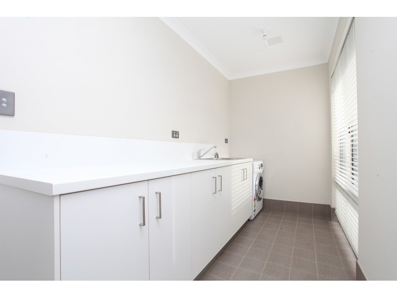 20A Murray Drive, High Wycombe WA 6057