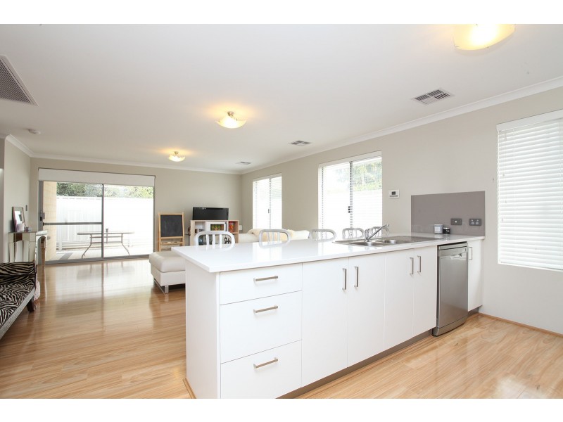 20A Murray Drive, High Wycombe WA 6057