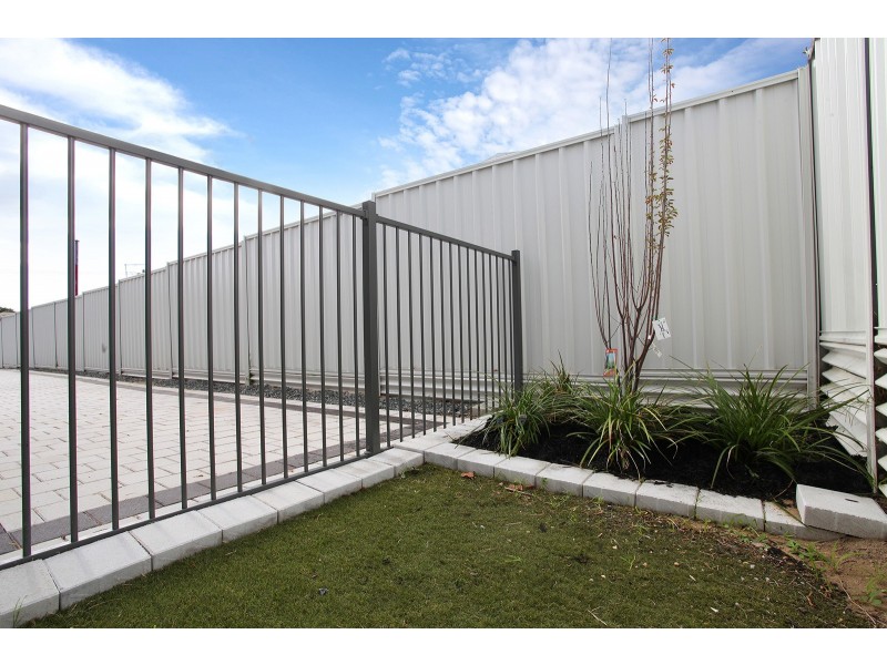 20A Murray Drive, High Wycombe WA 6057