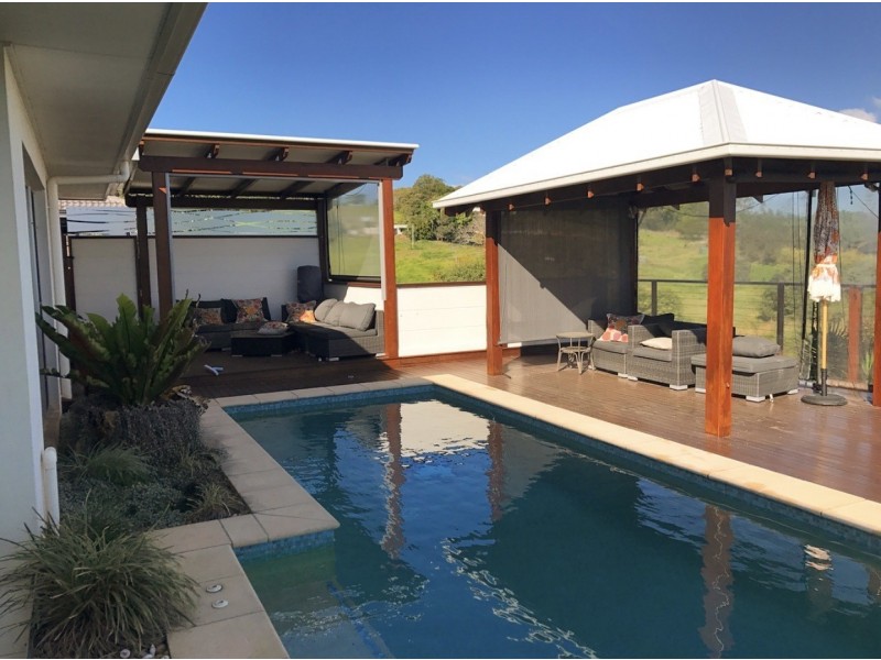 12 Ridgeview place, Woombye QLD 4559