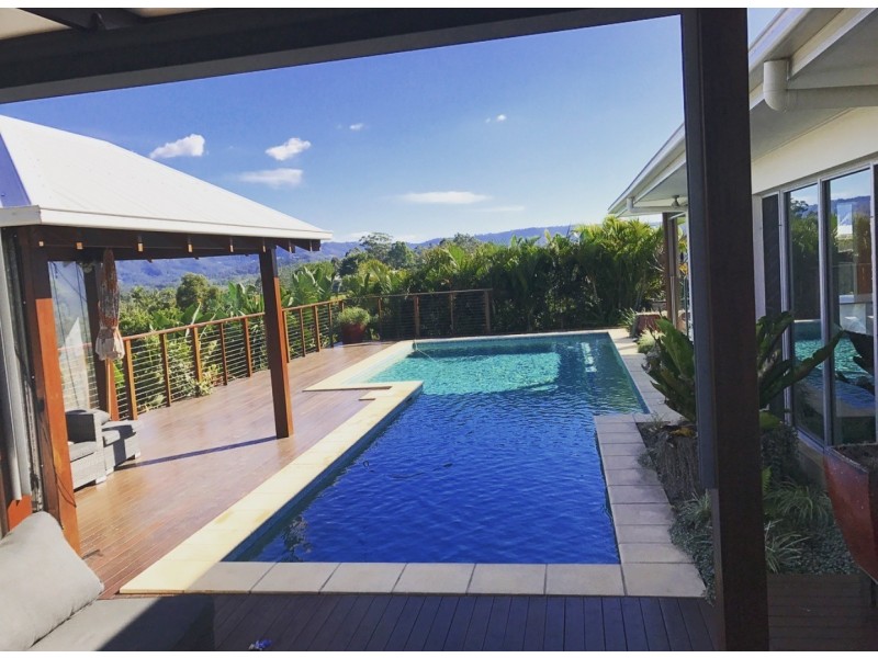 12 Ridgeview place, Woombye QLD 4559