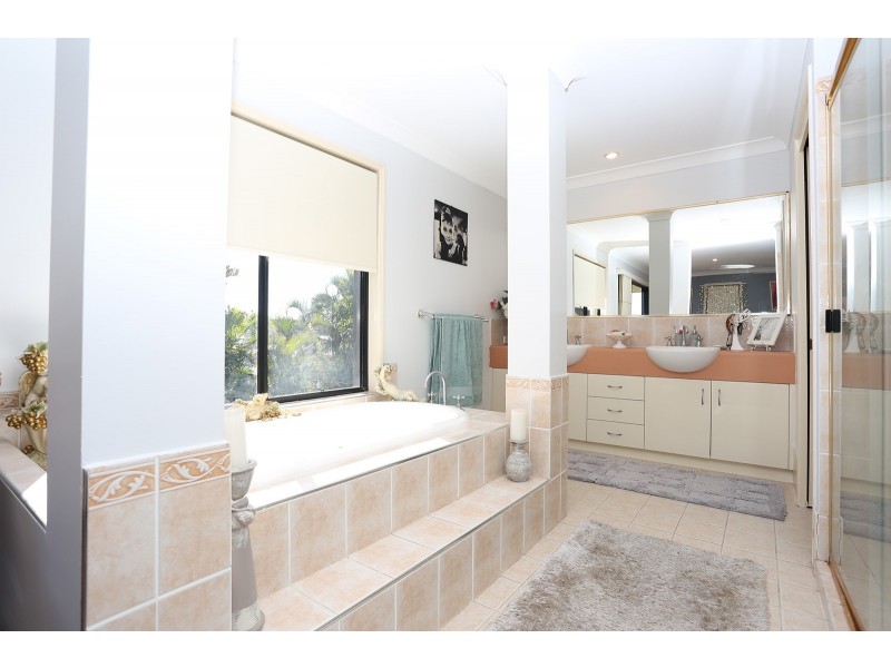 24 Protea Court, Robina QLD 4226