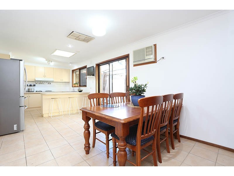 16B Denver Crescent, Rowville VIC 3178