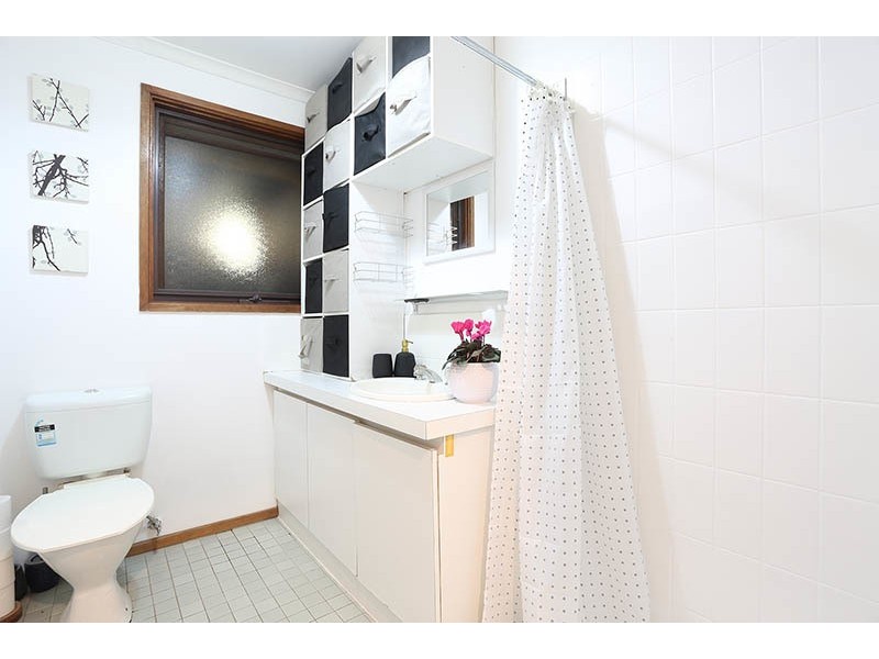 16B Denver Crescent, Rowville VIC 3178