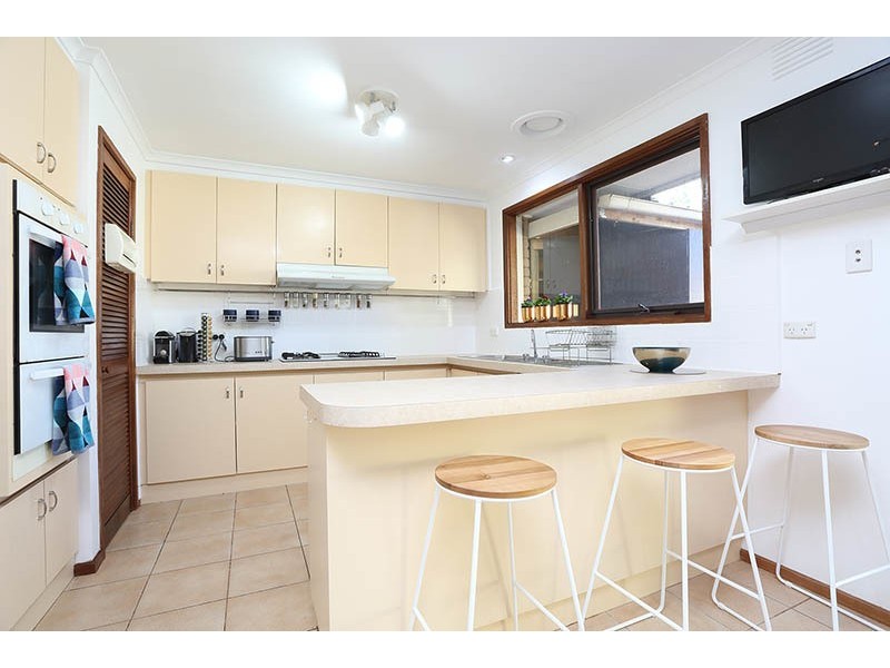 16B Denver Crescent, Rowville VIC 3178