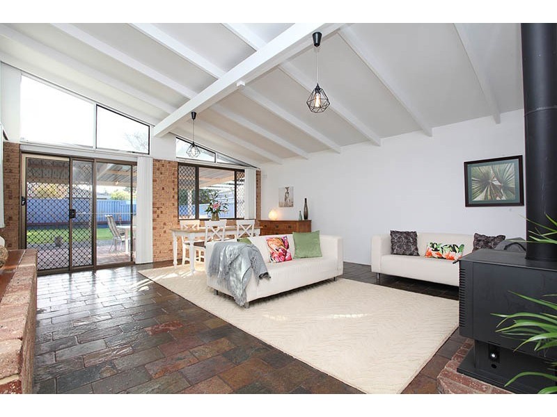 6 Heaton Way, Safety Bay WA 6169