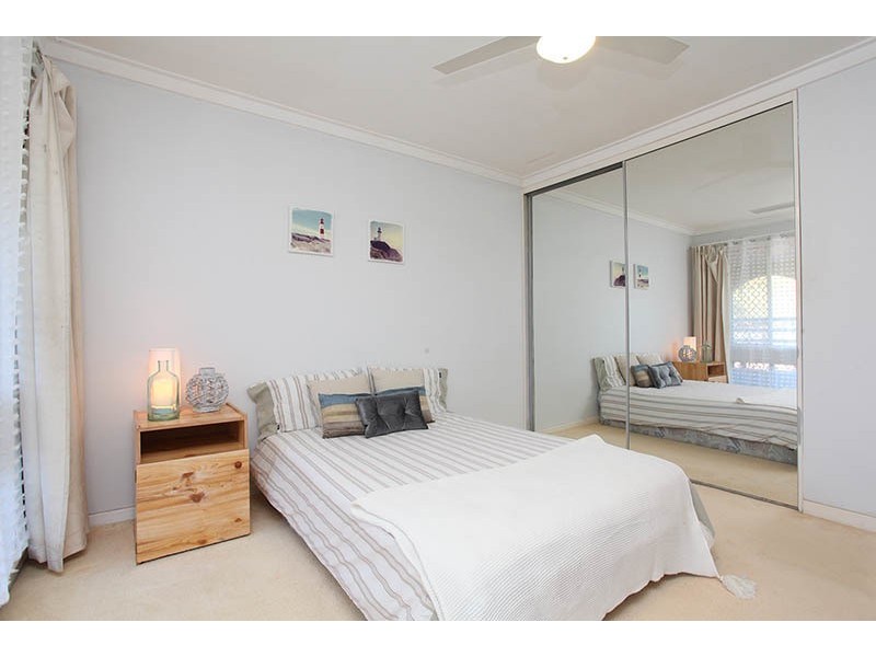 6 Heaton Way, Safety Bay WA 6169