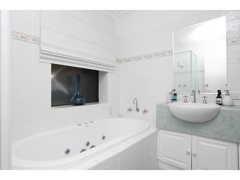 6 Heaton Way, Safety Bay WA 6169