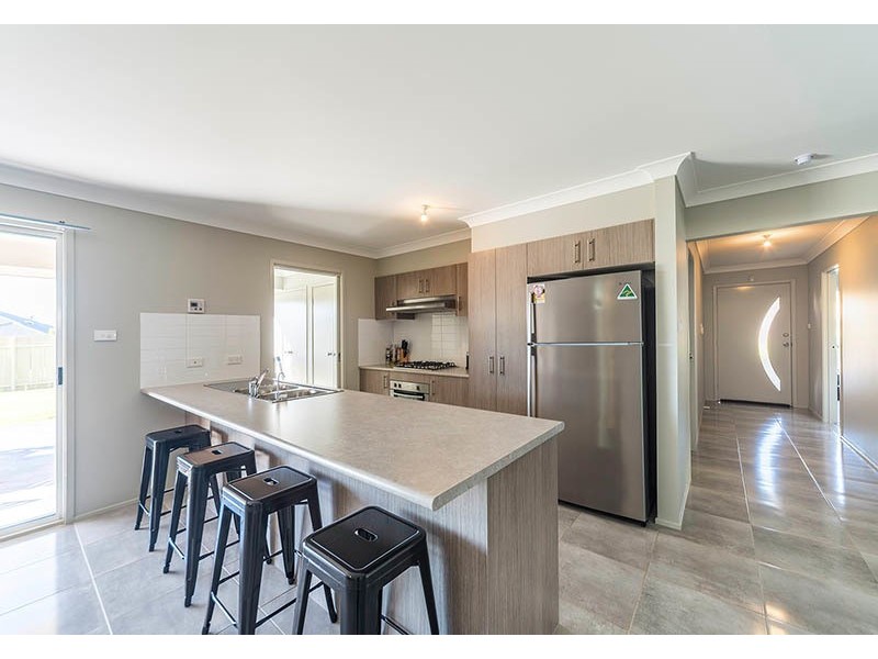 5 Banool Circuit, Bomaderry NSW 2541