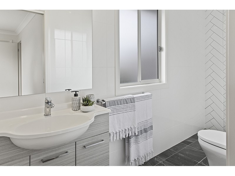 2/19 Henry Street, Merewether NSW 2291