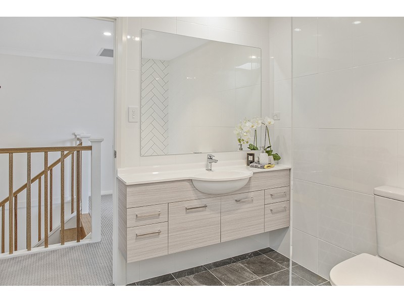 2/19 Henry Street, Merewether NSW 2291