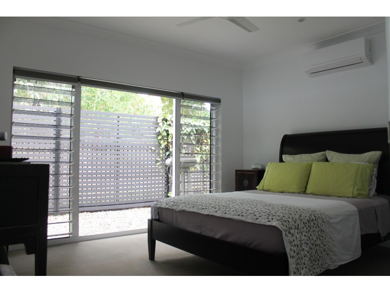 3 Seashell Crescent, Trinity Beach QLD 4879