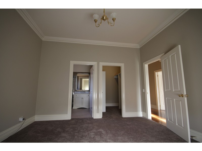 30 Napier Street, Maryborough VIC 3465