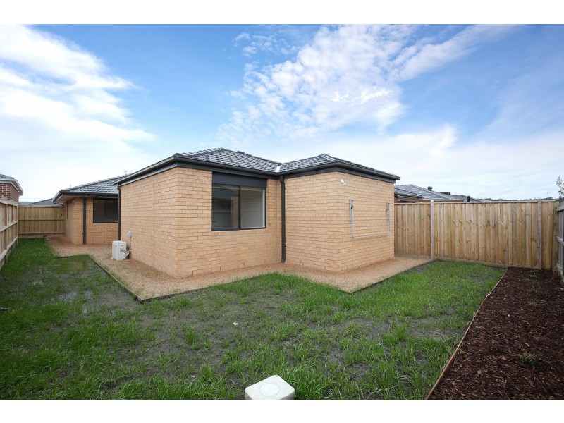 23 Cherrington Avenue, Officer VIC 3809