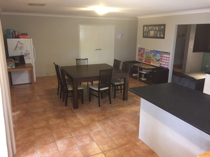 5 Narrier close, South Guildford WA 6055