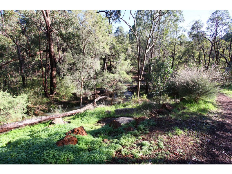 22 Mofflin Avenue, Darlington WA 6070