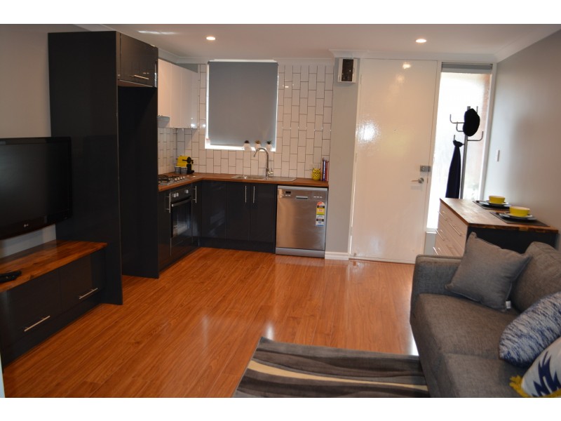 27A/49 Herdsman Parade, Wembley WA 6014