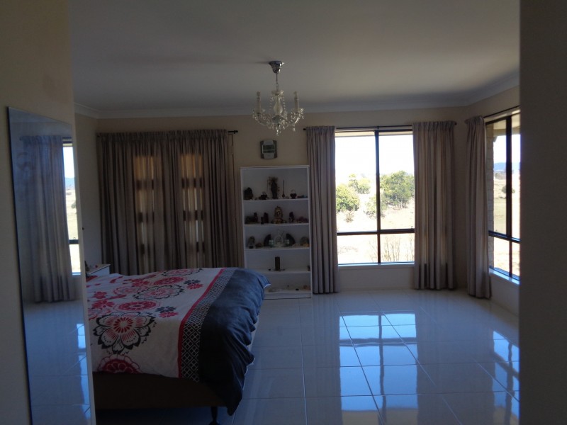 103 Leechs Gully Rd, Tenterfield NSW 2372