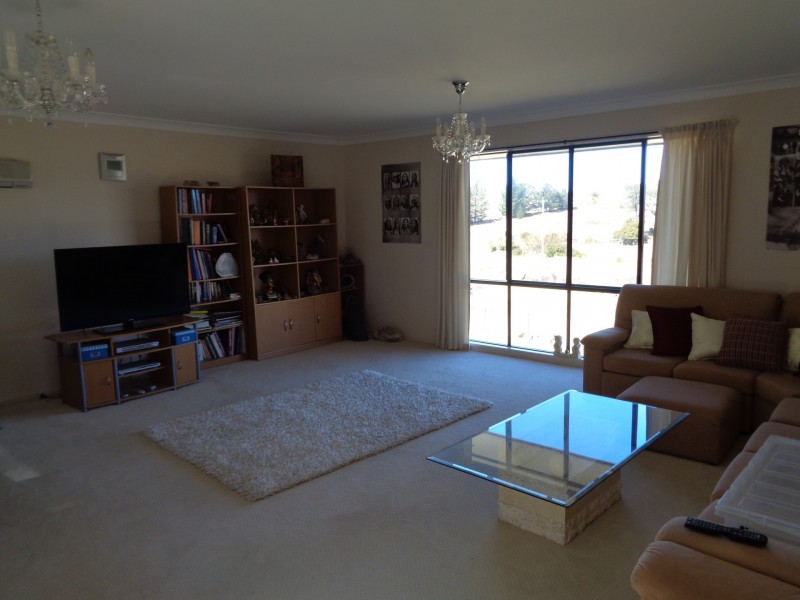 103 Leechs Gully Rd, Tenterfield NSW 2372