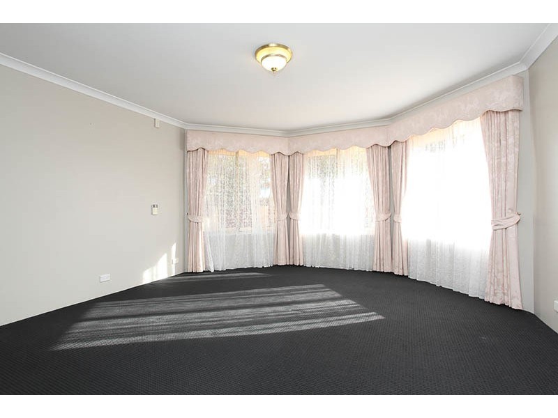 3 Maidstone Parade, Secret Harbour WA 6173