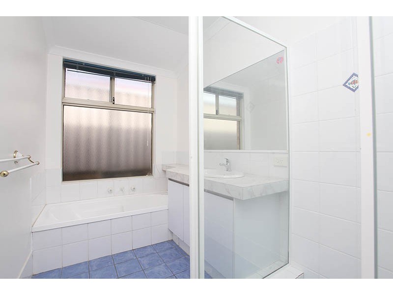 3 Maidstone Parade, Secret Harbour WA 6173