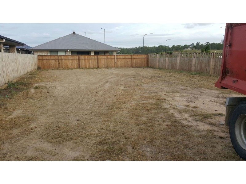 27 Freedom Cresent, South Ripley QLD 4306