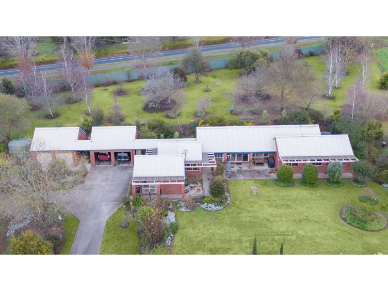 13 Antonio Close, Tawonga VIC 3697