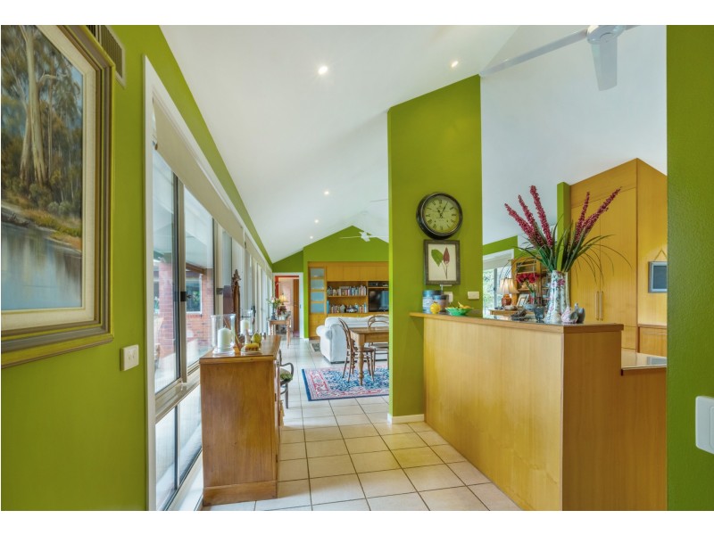 13 Antonio Close, Tawonga VIC 3697